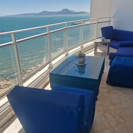 La Perle Bleue Apartment La Goulette Bagian luar foto
