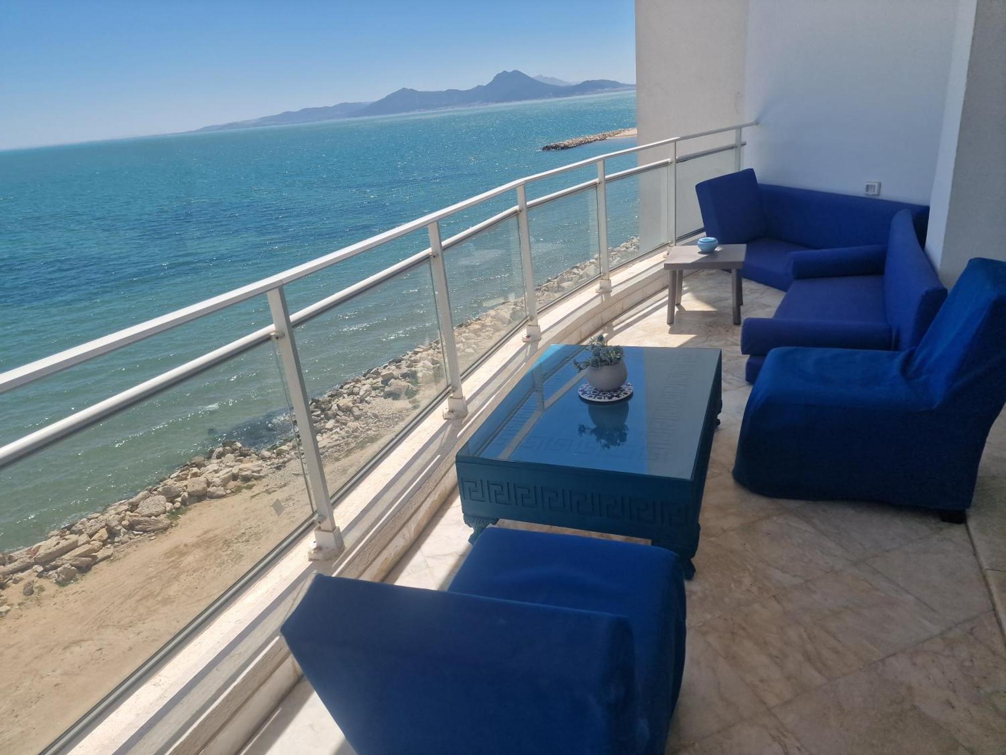 La Perle Bleue Apartment La Goulette Bagian luar foto