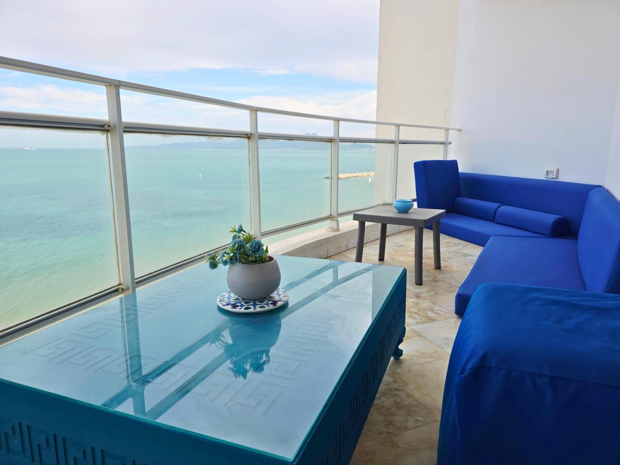 La Perle Bleue Apartment La Goulette Bagian luar foto