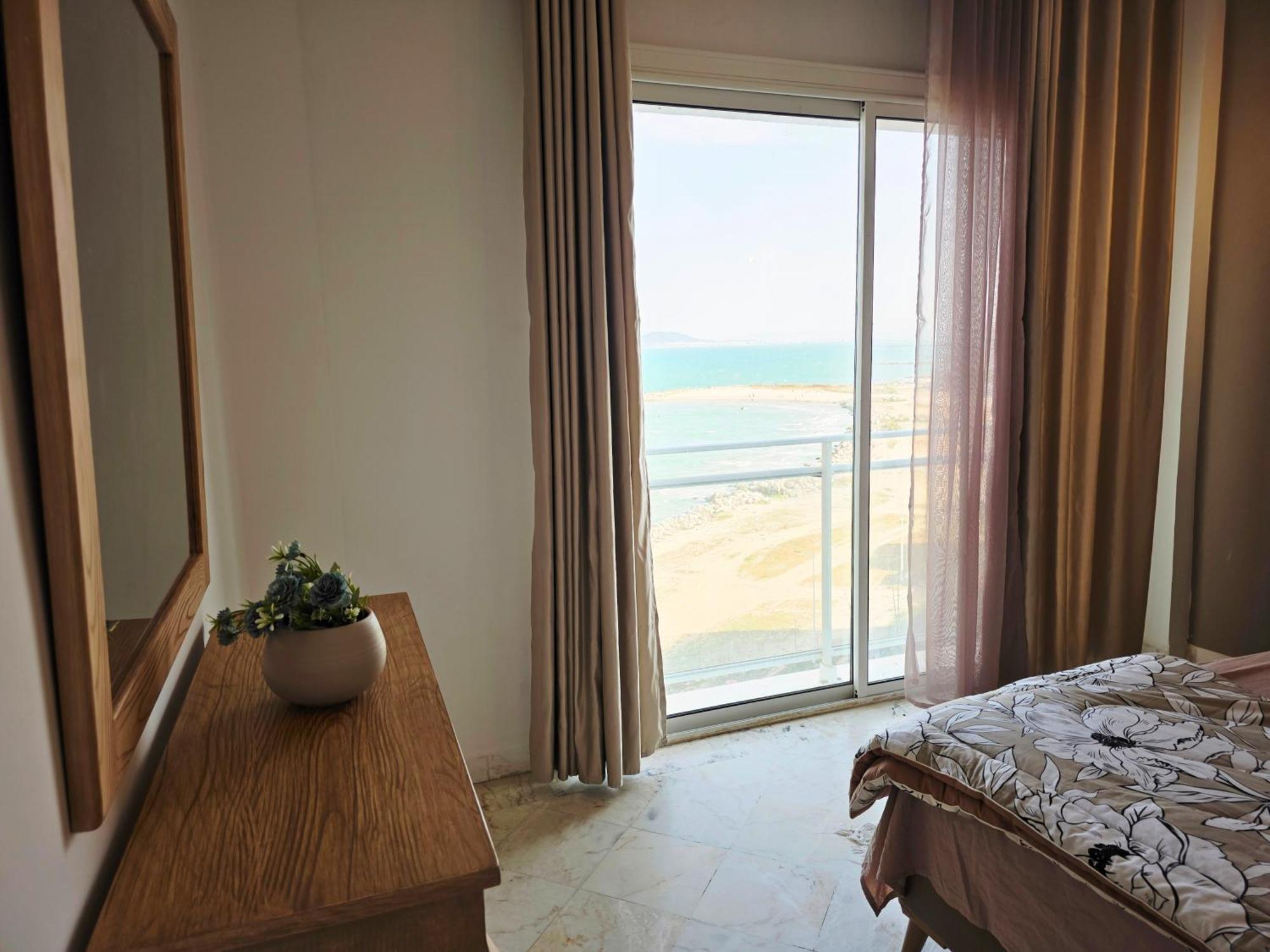 La Perle Bleue Apartment La Goulette Bagian luar foto