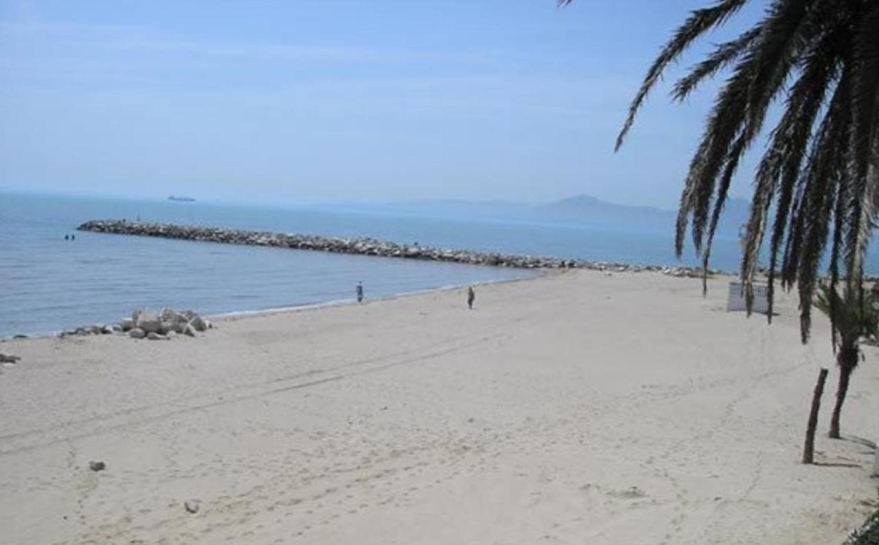 La Perle Bleue Apartment La Goulette Bagian luar foto